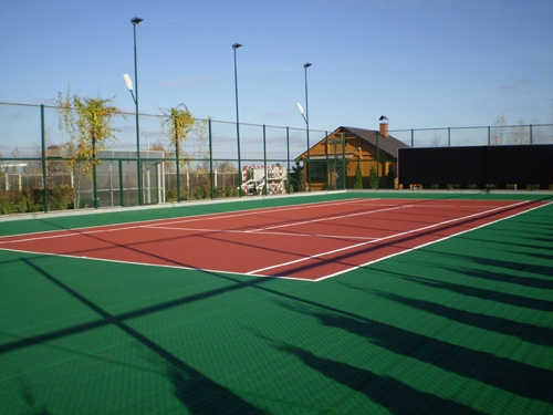 Bergo Tennis Частный корт под Киевом